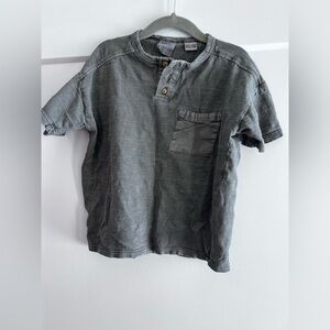 Zara | 3-4 | distressed t-shirt